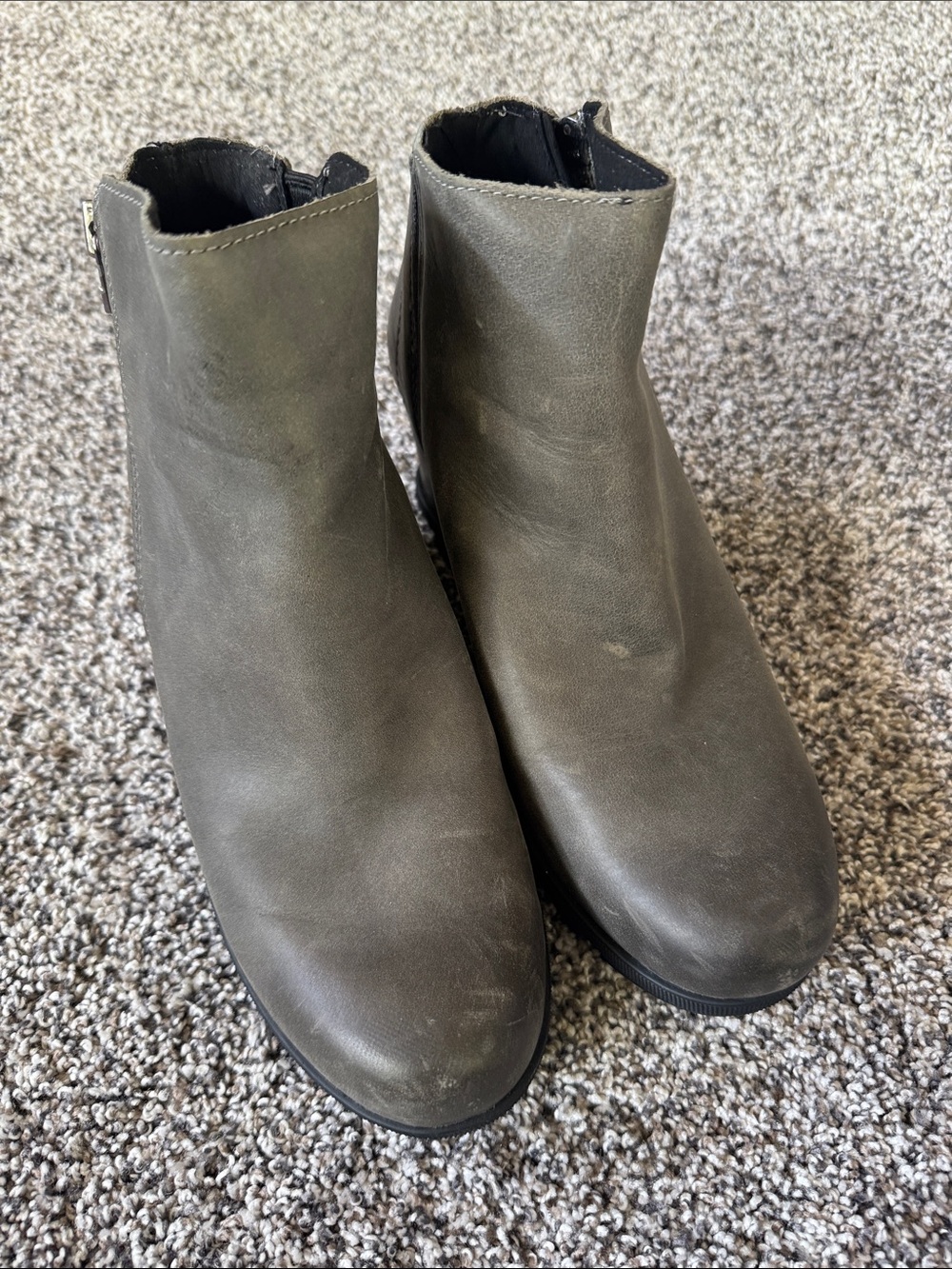 Sorel Gray Leather Ankle Booties